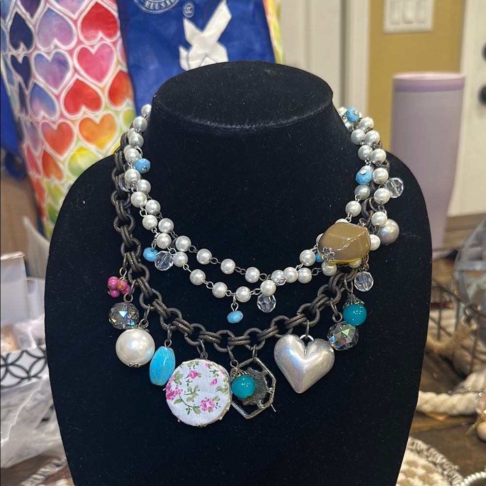 Elegant Multi-Color Pearl Necklace